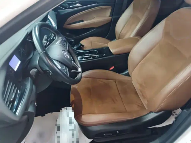 Buick Regal — Фото автомобиля 14