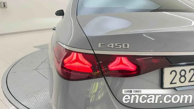 Mercedes-Benz E-Class W214 — Фото автомобиля 10