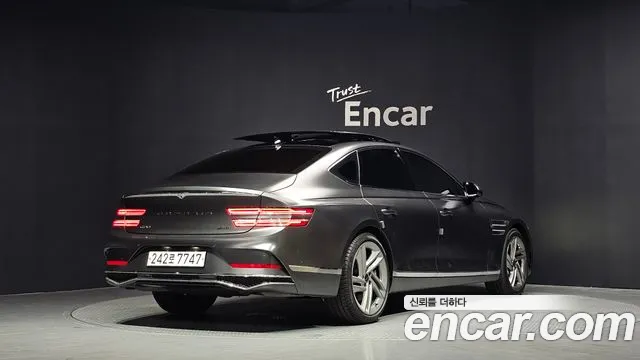 Фотография автомобиля — Genesis G80 G80 (RG3) Бензин 3.5 турбо AWD