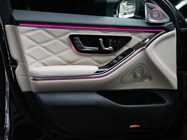 Mercedes-Benz S-Class — Фото автомобиля 12