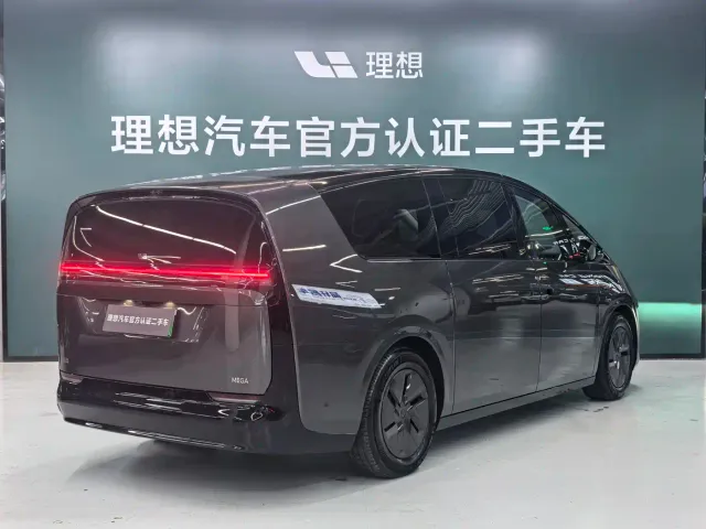 Li Auto MEGA — Фото автомобиля 2