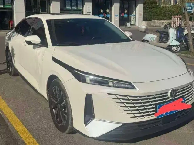 Фотография автомобиля — Changan Lamore
