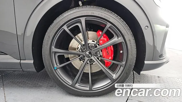 Genesis GV60 — Фото автомобиля 17