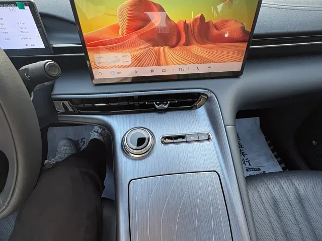 Geely Galaxy E5 — Фото автомобиля 15