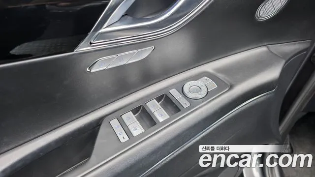 Genesis GV80 — Фото автомобиля 25