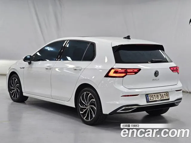 Volkswagen Golf Generation 8 — Фото автомобиля 6