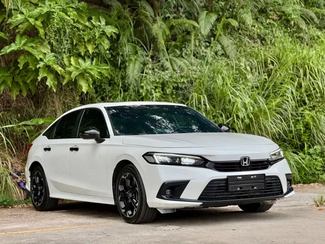 Honda Civic — Фото автомобиля 3