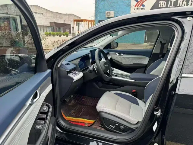 Geely Xingrui — Фото автомобиля 5