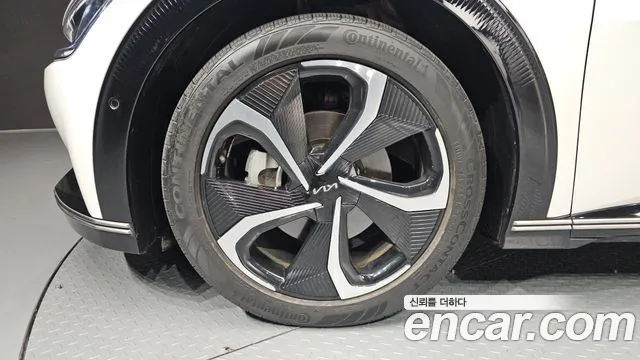 Kia EV6 — Фото автомобиля 5