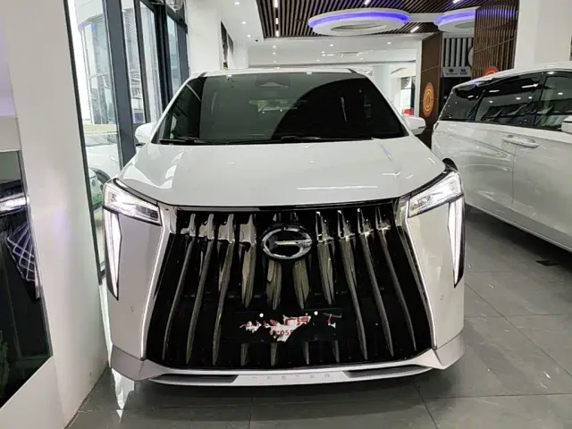 GAC Trumpchi M8 — Фото автомобиля 2