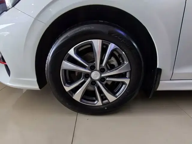Changan Eado — Фото автомобиля 22
