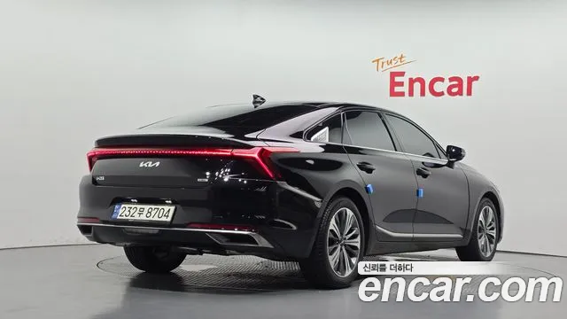 Kia K8 — Фото автомобиля 2