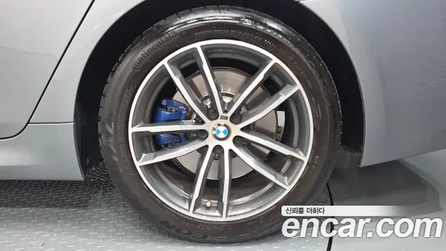 BMW 5 Series G30 — Фото автомобиля 6