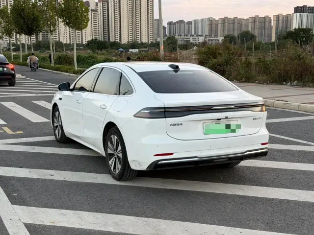 Geely Galaxy A7 — Фото автомобиля 12