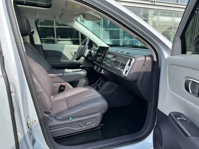 Leapmotor B10 — Фото автомобиля 17