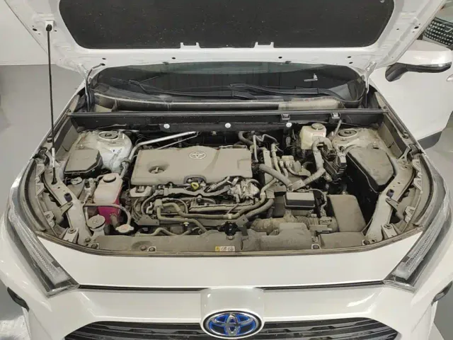 Toyota RAV4 — Фото автомобиля 19
