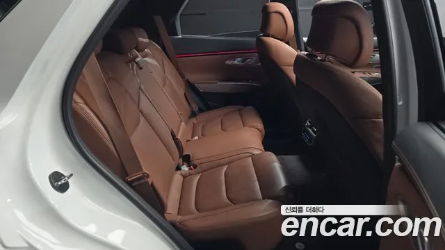 Genesis GV70 — Фото автомобиля 17