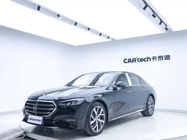 Mercedes-Benz E-Class — Фото автомобиля 9