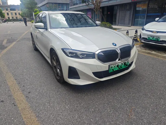 BMW i3 — Фото автомобиля 3