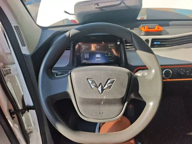Wuling Hongguang Mini EV — Фото автомобиля 6