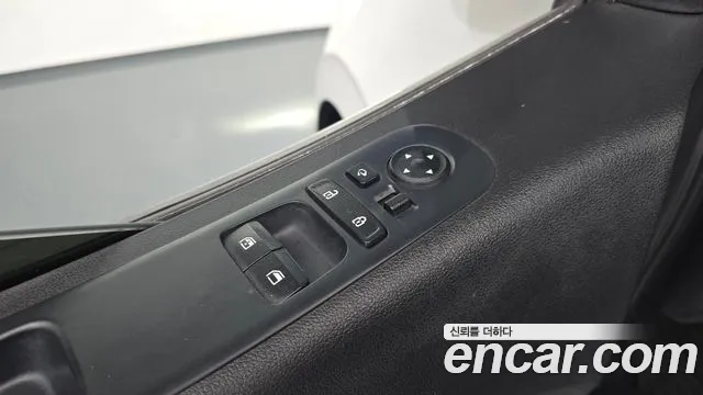 Hyundai Staria — Фото автомобиля 24