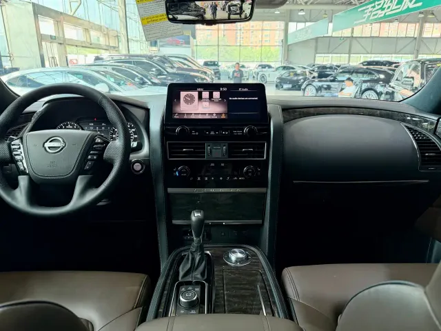 Nissan Patrol — Фото автомобиля 15