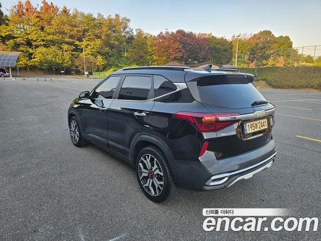 Kia Seltos — Фото автомобиля 14