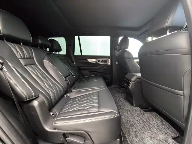 GAC Trumpchi GS8 — Фото автомобиля 11