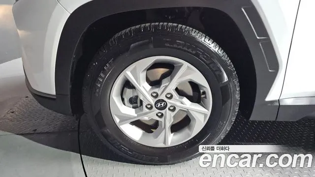 Hyundai Tucson Tucson (NX4) Бензин 1.6 турбо 2WD — Фото автомобиля 5