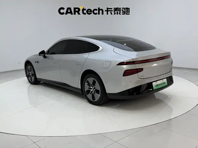 Xpeng P7 — Фото автомобиля 7