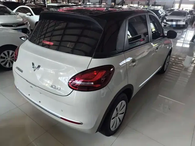 Wuling Bingo — Фото автомобиля 6