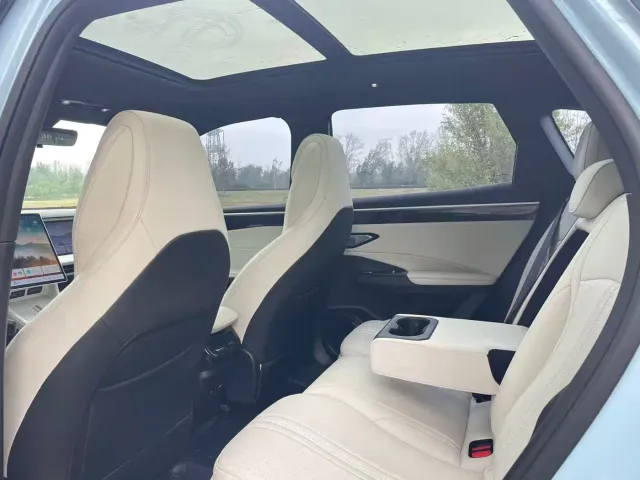 Geely Galaxy L7 — Фото автомобиля 6
