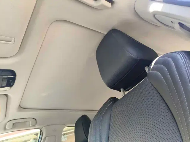 Toyota Harrier — Фото автомобиля 14