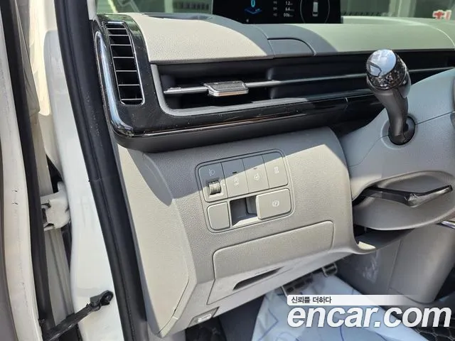 Hyundai Staria Staria Lounge 9 мест — Фото автомобиля 11