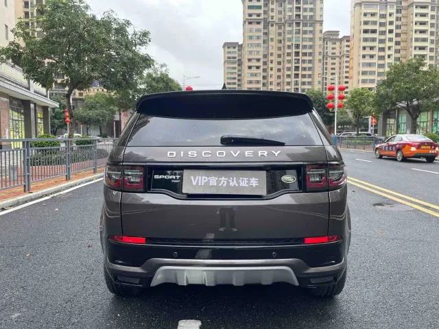 Land Rover Discovery Sport — Фото автомобиля 8
