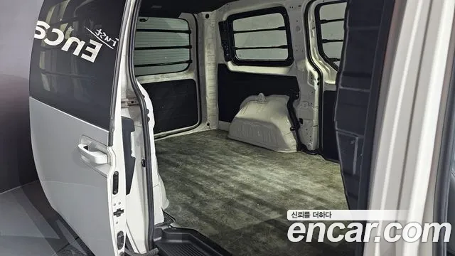 Hyundai Staria Staria Карго 3 места — Фото автомобиля 12