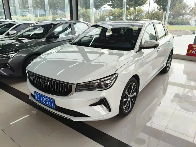 Фотография автомобиля — Geely Emgrand