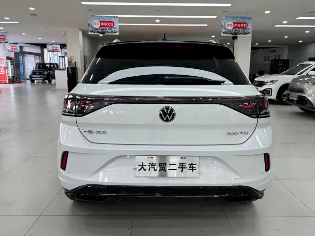 Volkswagen T-Roc — Фото автомобиля 8