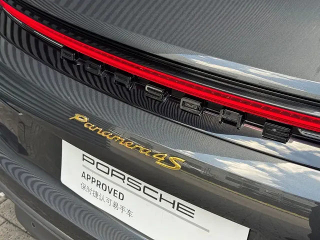 Porsche Panamera — Фото автомобиля 9
