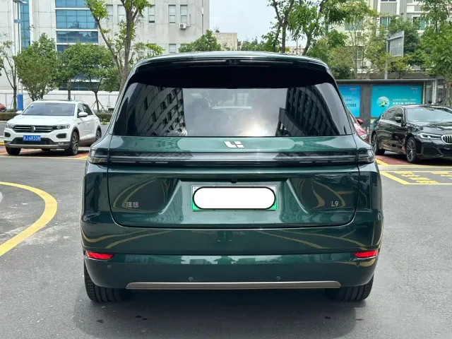 Li Auto L9 — Фото автомобиля 5