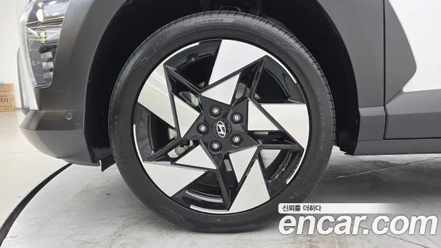 Hyundai Kona SX2 — Фото автомобиля 5