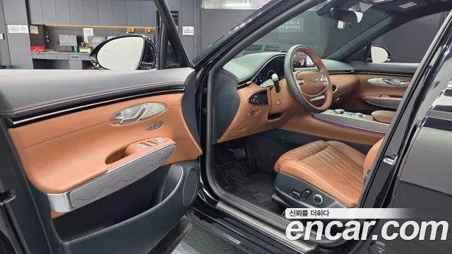 Genesis GV70 — Фото автомобиля 14