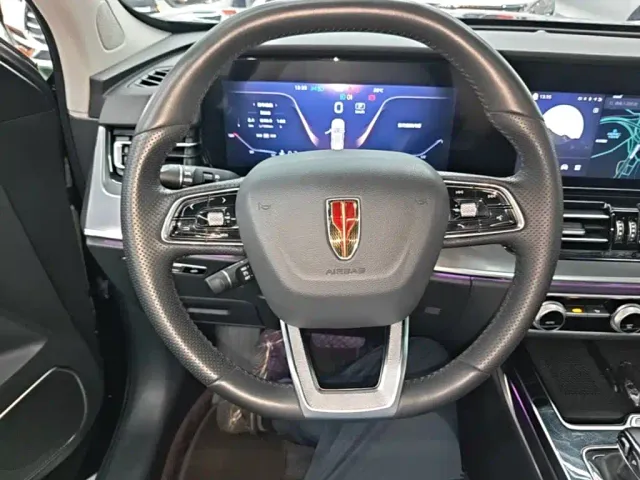 Hongqi HS5 — Фото автомобиля 10