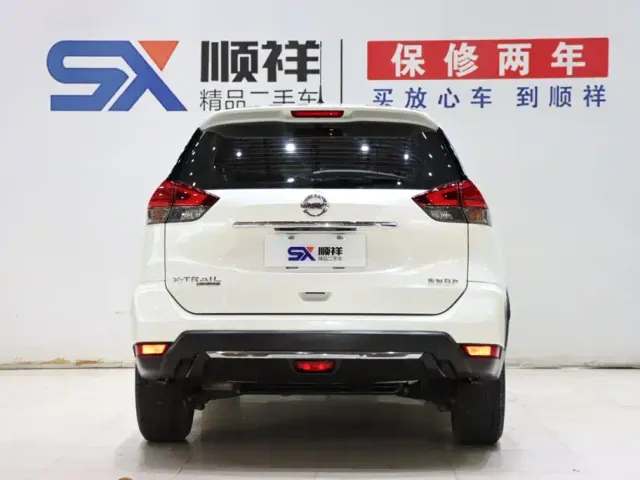 Nissan X-Trail — Фото автомобиля 5