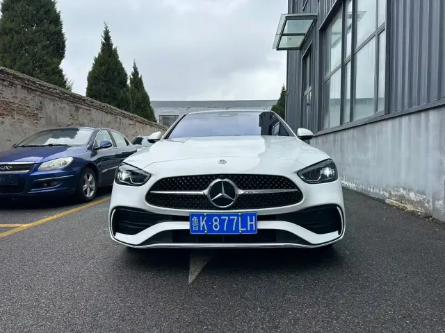 Mercedes-Benz C-Class — Фото автомобиля 2