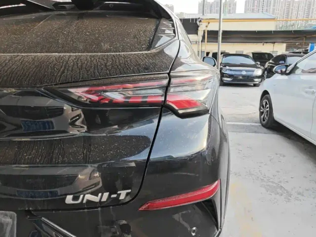 Changan UNI-T — Фото автомобиля 7