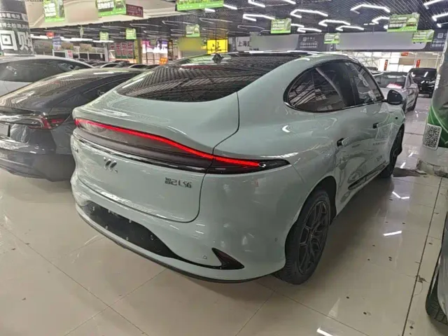 IM Motors LS6 — Фото автомобиля 6