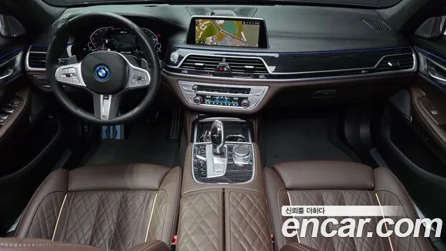 BMW 7 Series — Фото автомобиля 10