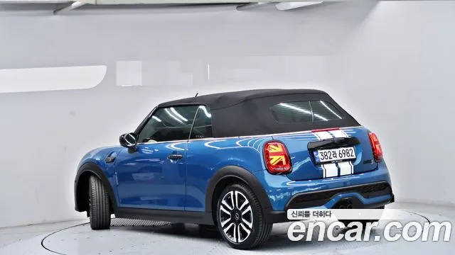 MINI Cooper Convertible — Фото автомобиля 4