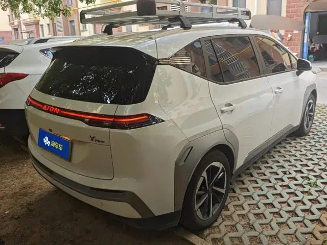 GAC Aion Y — Фото автомобиля 3